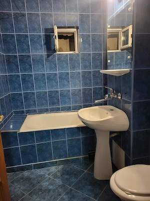 INCHIRIERE APARTAMENT 3 CAMERE ZONA 1 MAI - imagine 12