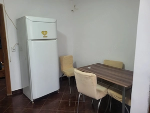 INCHIRIERE APARTAMENT 3 CAMERE ZONA 1 MAI - imagine 11