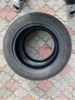 Vand 2 cauciucuri 215/60/17 M+S