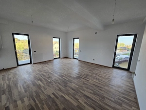De vanzare apartament cu doua camere