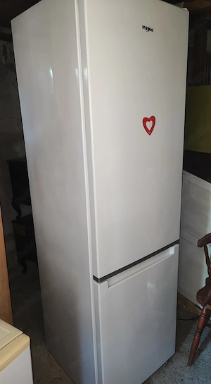Combină frigorifică Whirlpool   Ca Nouă (1 an uzură) + Garanție 6 Luni