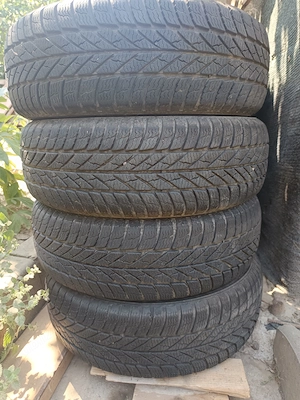 Cauciucuri 185/65/R15: IARNA 4 buc Michelin+1 Continental ( bonus)