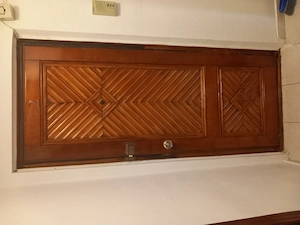Vând usa pentru intrare apartament.