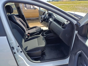 Dacia  Daster 2019 1.6 benzina plus G P L - imagine 10