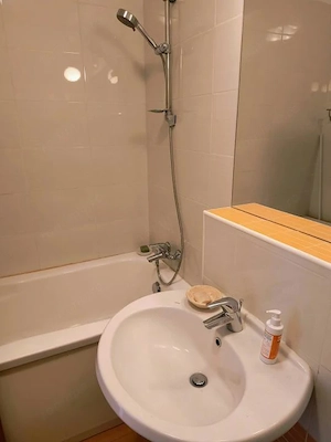 Doi Cocosi - Straulesti - 3 camere cu parcare si boxa incluse - imagine 18