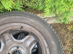4 cauciucuri de iarna 205 55 16 cu jante de tabla 5x100 de Dacia sau Renault 