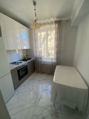 Apartament cu 2 camere de închiriat în Rahova - imagine 2