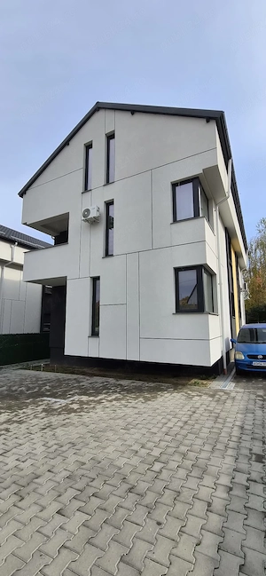 Vand apartament in vila, nou, Pitesti, Trivale. Fagetului, cu parcare; langa parcul Trivale - imagine 2