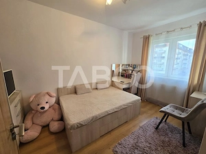 Apartament 3 camere de vanzare etaj intermediar 2 Mihai Viteazul Sibiu - imagine 4
