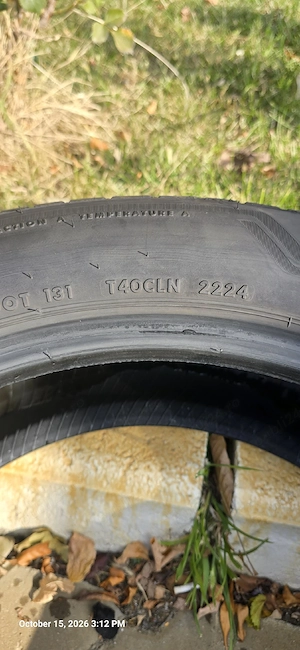 Anvelope Bridgestone Alenza vara 225 55r19  - imagine 2