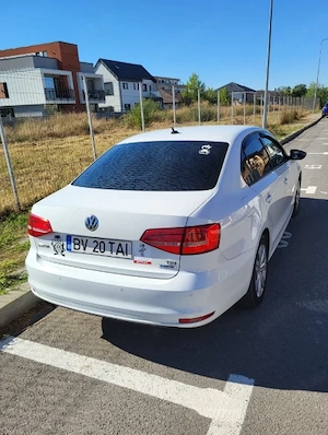 Volkswagen Jetta 2.0 TDI, 2015, facelift   bine intretinuta - imagine 2