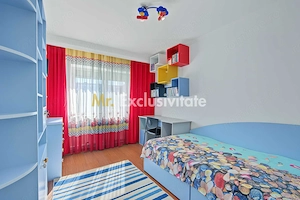 Central-Eremia, ap. 3 camere, 2 băi + boxă,proaspăt zugrăvit, et.2 - imagine 37
