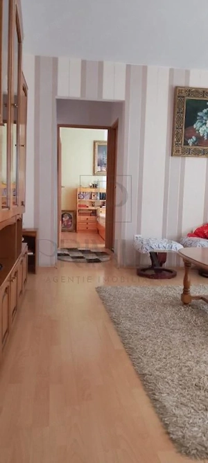 DAMBOVITA - BLOC IZOLAT - 3 CAMERE - ETAJ 2 - CENTRALA PROPRIE - 2 BAI - CLIMA - imagine 8