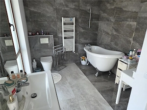 DUMBRAVITA - CENTRAL -TRIPLEX - 4 CAMERE - 2 BAI - INCALZIRE PARDOSEALA - - imagine 11