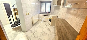 Casa 6 camere P+1E su.132mp.su.teren 237mp.vis a vis de Sc.Inot Razvan Florea - imagine 5