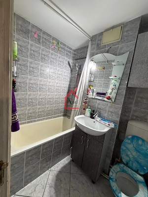 Apartament cu doua camere, Etajul 1/4, Nicolina - imagine 14