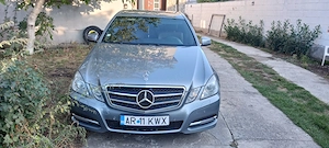 Vând Mercedes e220 din 2012 ,stare tehnica bună.  