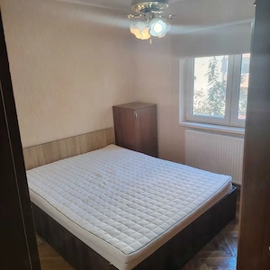 Apartament cu 2 camere in zona Soarelui etaj 1 aproape de Scoala 30 centrala proprie - imagine 5