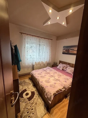 Apartament 3 camere semidecomandat etaj 1 amenajat Calea Buziasului centrala proprie - imagine 5