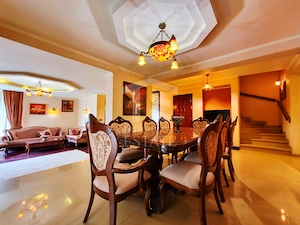 Vila 2 corpuri sector 6 -Valea Doftanei 650mp  teren 800mp - imagine 2