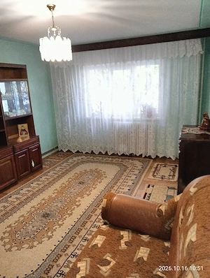 Persoană fizică vinde apartament cu 2 camere decomandate în Nicolina 2 la parter  - imagine 3