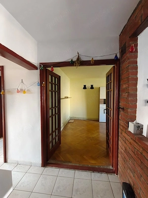 Apartament 3 camere decomandat etaj 2 zona Soarelui cu 2 balcoane centrala proprie - imagine 4