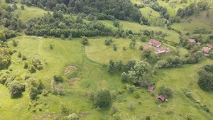 Teren intravilan 1,5 ha cu izvor, iaz și utilități, Certeju de Jos, Hunedoara - imagine 3