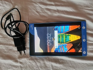 Tabletă Lenovo Tab 3 7 Essential Model TB3-710F ,16GB stocare,slot SD card