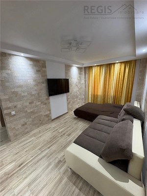 Apartament de vanzare cu 4 camere zona Racadau - imagine 2
