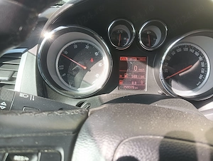 Opel Astra J Sport Tourer - imagine 2