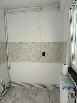 OCAZIE!Vand ap3 camere sd,46 mp LUX,etajul4,totul nou Tatarasi,ap de Ateneu,Piata,Spital Neuro  - imagine 4