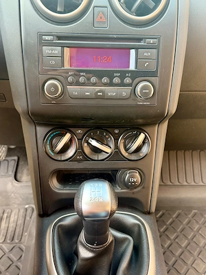 Nissan Qashqai (Benzină + GPL) 2012 - imagine 7