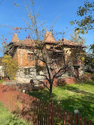 Vanzare casa comuna Valeni Dambovita
