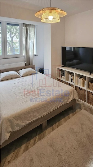 Apartament cu 2 camere, 60 mp, boxa, de vanzare in Baza 3