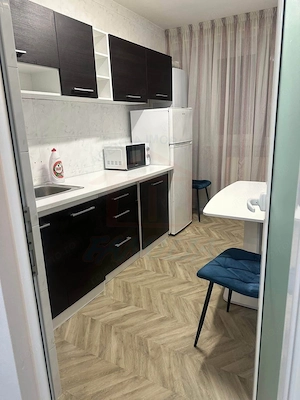  APARTAMENT CU 3 CAMERE DE ÎNCHIRIAT – MICRO 20 - imagine 5