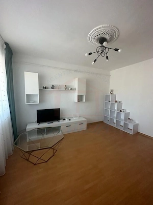  APARTAMENT CU 3 CAMERE DE ÎNCHIRIAT – MICRO 20 - imagine 4