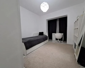 Apartament 4 camere decomandat etaj 3 zona Lipovei amenajat centrala boxa - imagine 4