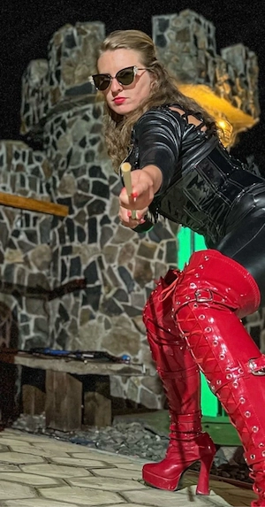 AB Dominare Fetishuri Mistress BDSM Femdom - Stapana Zeida Primul Castel BDSM din lume