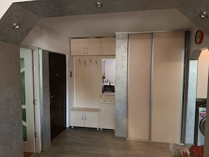 Apartament 2 camere decomandat Piata Decebal Oradea - imagine 3