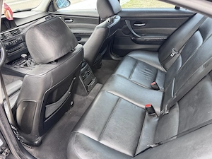 Bmw 320D E90    Xenon    Trapa    Navigație mare    4500 euro  - imagine 10