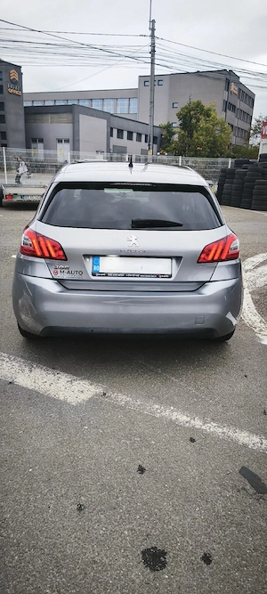 Peugeot 308 An 2013 - imagine 5