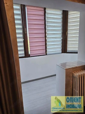 Trocadero, de vanzare 2 camere, decomandat, renovat - imagine 6