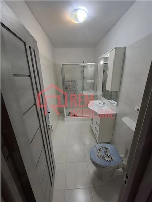 Vanzare apartament 3 camere, proaspat renovat, 2 bai, loc parcare, centrala, bloc 2020, Dobroesti - imagine 5