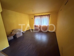Casa cu potential de investite 8 camere 392 mpu teren 5724 m Gura Vaii - imagine 5