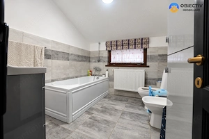 Casă P+M 4 camere – Dobreni, 183 mp, teren 682 mp - imagine 11