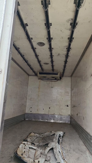 Iveco Daily Frigorific cu Cârlige Carne   2013 | 9 EWP | Agregat Nou | Cat. B - imagine 4