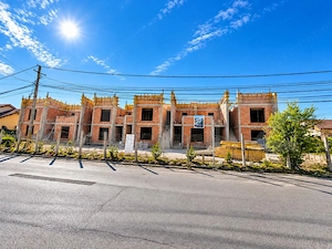 Apartament 3 camere,etaj 1, 2 locuri parcare,terasa 30 mp,Cetate - imagine 4