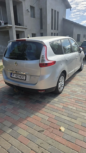 Renault Senic III 1.5 DCI 110 CP ( 7 LOCURI) - imagine 2