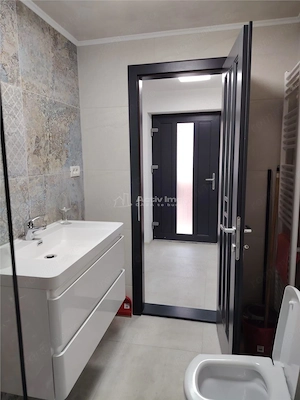 Casa renovata Ghelari Hunedoara - imagine 5