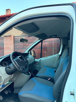 Masina de familie Renault Trafic - imagine 4